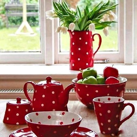 Вилла Red Bed Jankowice  Экстерьер фото